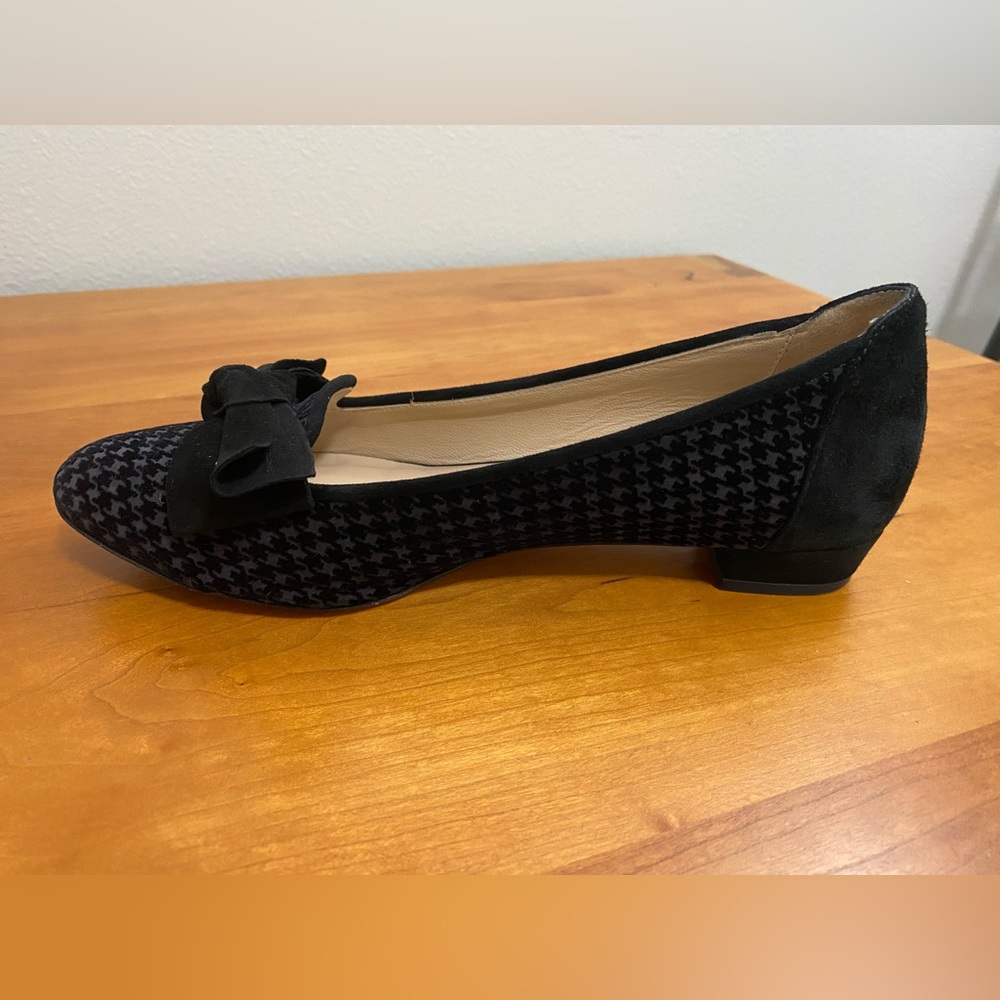 Ron White, Size 36 1/2 (US 6), Houndstooth Suede Bowtie Flat